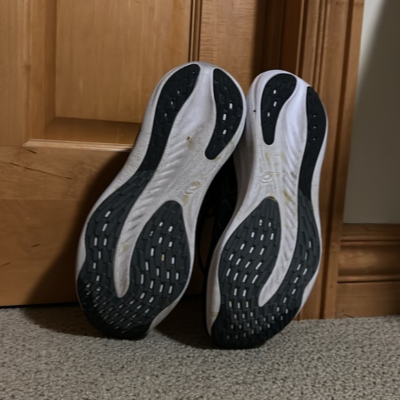 Asics Gel Nimbus 25 Black Running Shoes - Picture 5 of 6